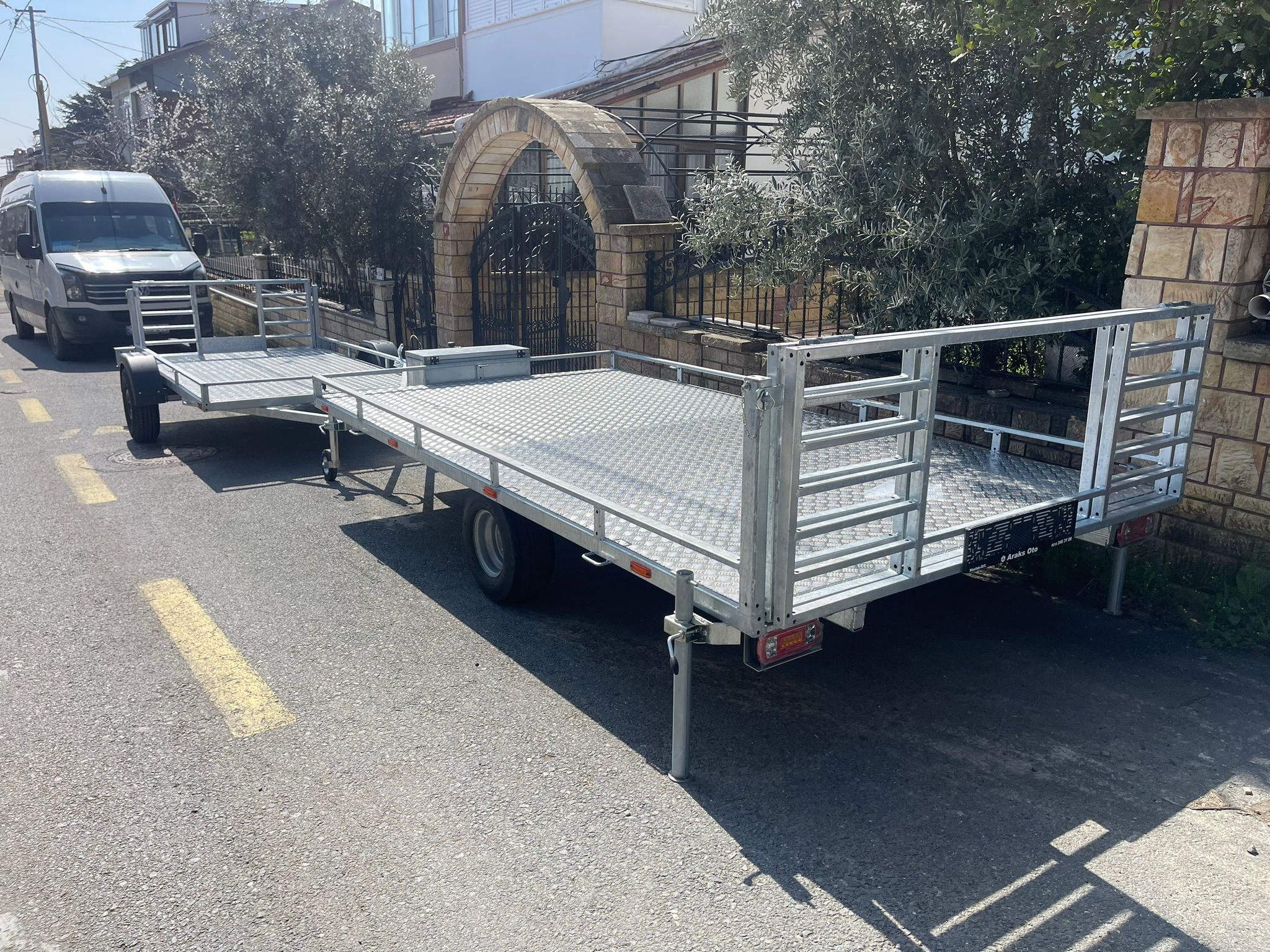 Tek Dingil Galvaniz UTV Taşıma Römorku | Dayanıklı ve Uzun Ömürlü Treyler