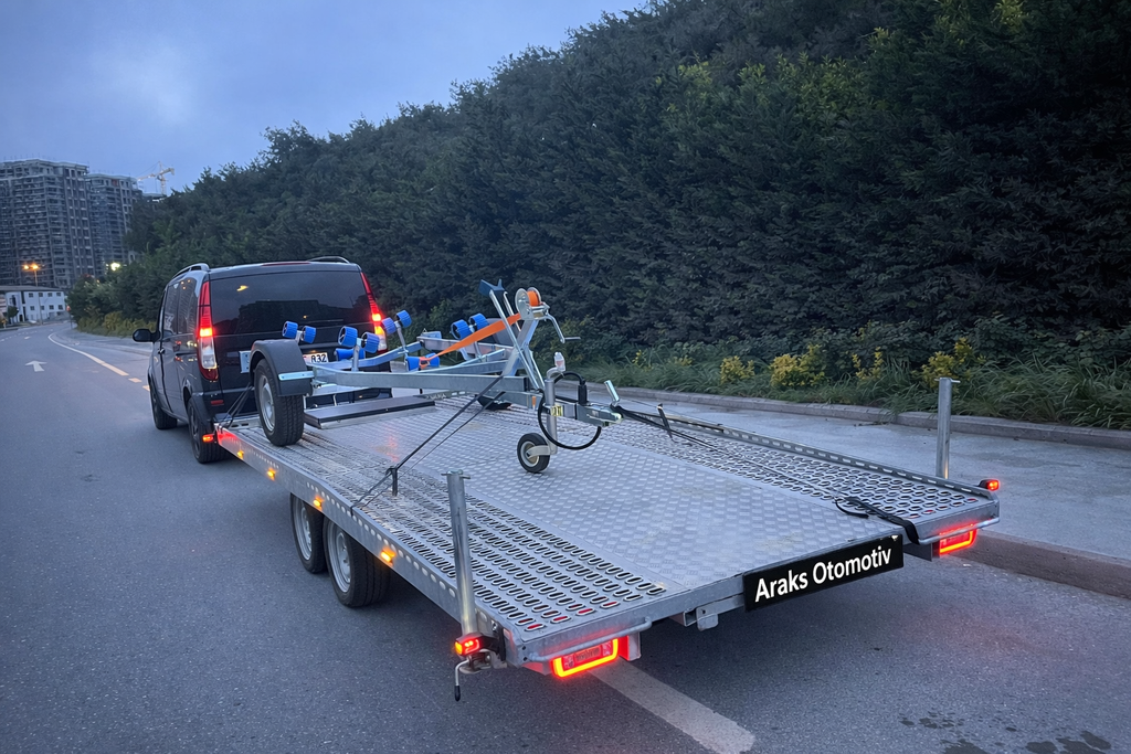 Araç Taşıma Römorku | Güvenli ve Profesyonel Oto Taşıma Treyleri
