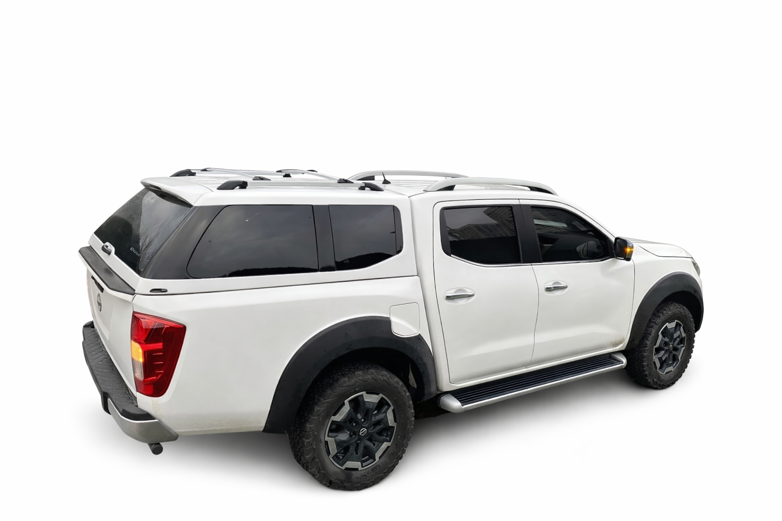 Camlı Kabin | Pickup Araçlar İçin Güvenli ve Konforlu Kapalı Kasa Sistemi